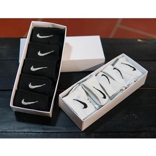 Tất dệt kim, vớ thể thao dành cho bóng đá, tennis hàng nam nữ, Nike, Adidas, Puma, Mizuno, Drew, Champion, Jordan