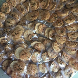 Combo 100 bịch cơm cháy chiên mắm hành thơm ngon