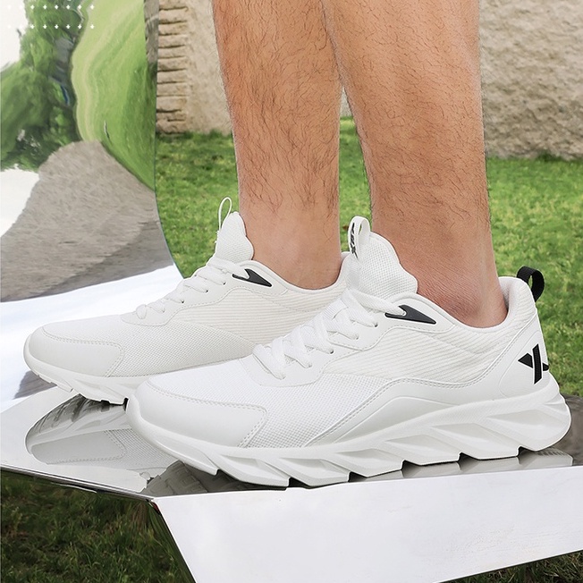 Giày Thể Thao Chạy Bộ Màu Trắng Đen Thiết Kế Đơn Giản Thoải Mái Cho Nam
