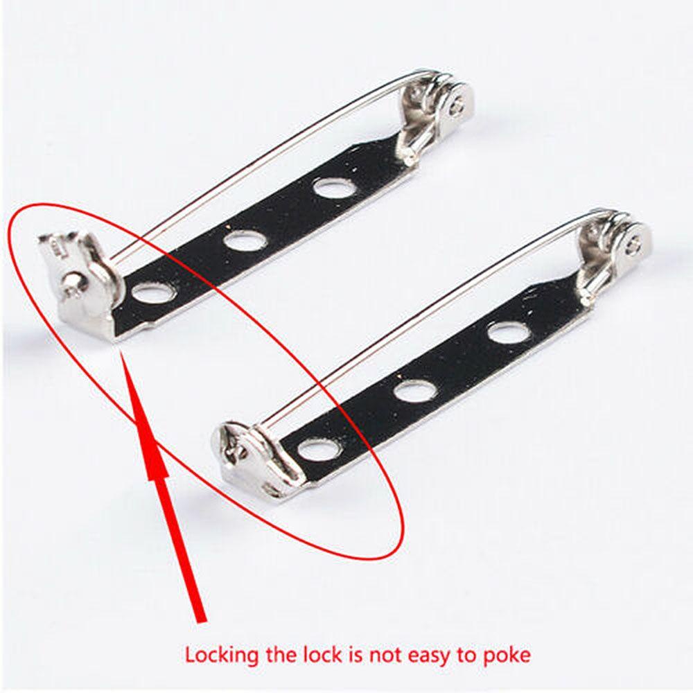 Huy Hiệu Cài Áo Mạ Sắt Hình Xe Ngựa Độc Đáo