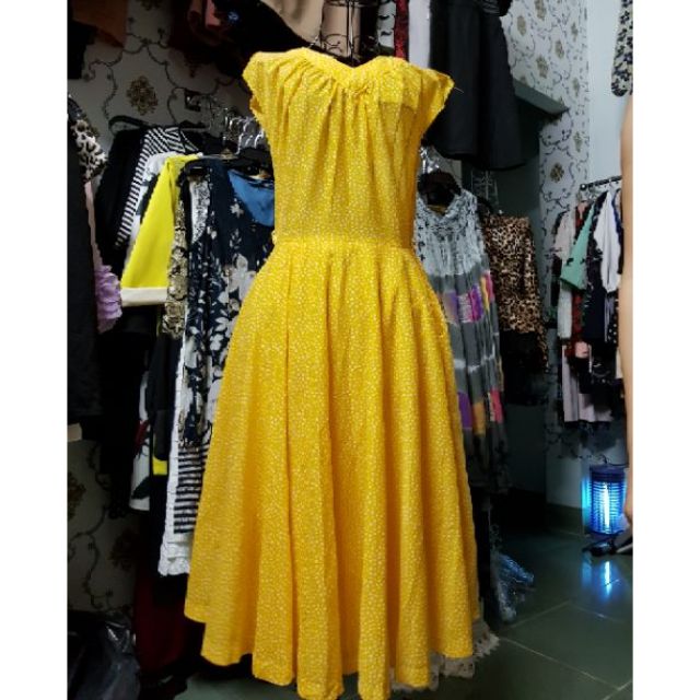 Đầm xòe chấm bi vàng