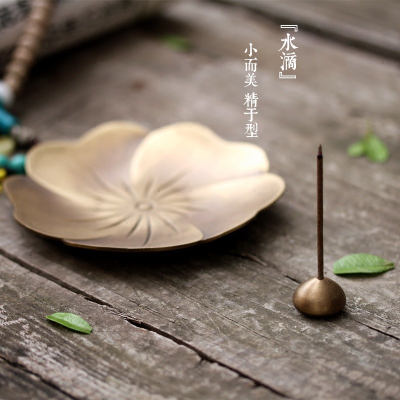 Đế  hoa sen chất liệu hợp kim đốt nhang  dùng trong thiền định, Phật giáo và Yoga, trà đạo