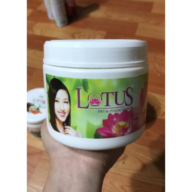 Kem ủ tóc hoa sen Lotus 550ml