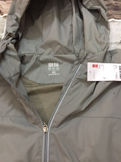 Áo gió nam uniqlo pocket 2018