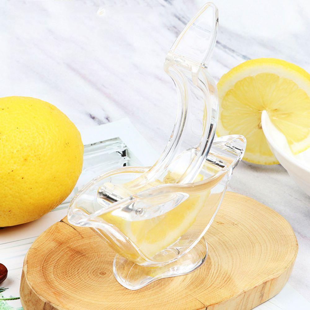 1 Dụng Cụ Ép Nước Chanh Trong Suốt Hình Thuyền