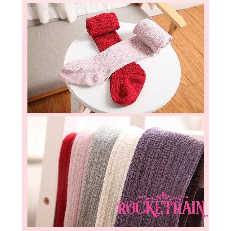 Quần tất cotton xinh xắn giữ ấm chân cho bé gái