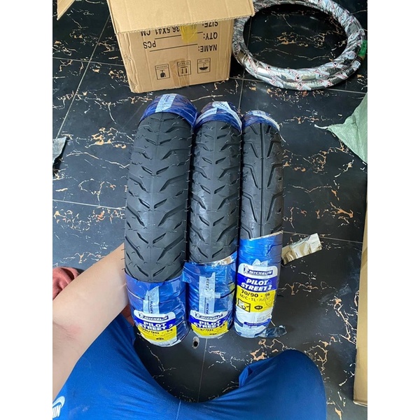 Lẻ 1 cái vỏ michelin gai Pilot Street 2 70/80/90-14