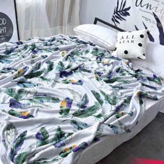 Chăn lông cừu mẫu mới ( tặng 1 quần tất muji)