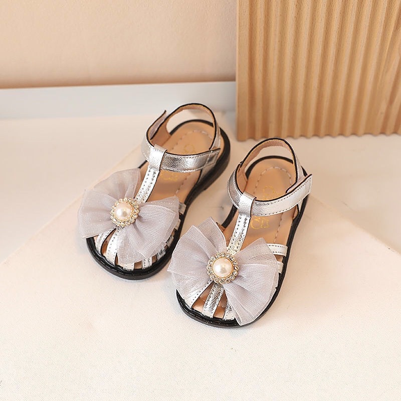 Sandal tập đi cho bé gái - dép rọ quai hậu cho bé bảo về chân nơ lưới bánh bèo điệu đà quai dán đế dẻo BabyBees A11