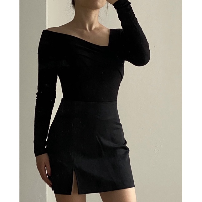 Áo lệch vai dài tay chất len gân cotton mềm mại Unelashedvn Cherry Top