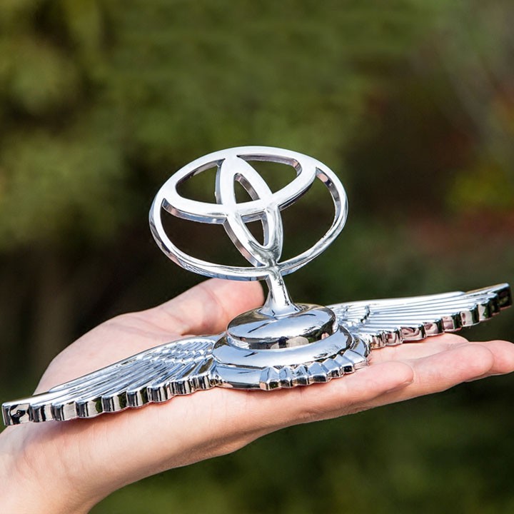 Toyota, Logo Cánh Chim Thiên Thần Gắn Mui ( Nắp Capo) Xe Ô Tô Toyota