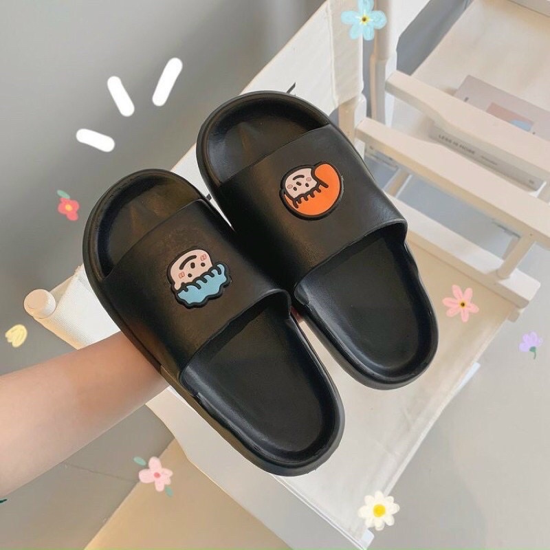 Dép bánh mì đế cao su cực nhẹ có mặt người trên dép 2 màu đen,trắng