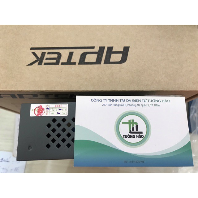 Bộ chia tín hiệu và cấp nguồn qua dây mạng - Switch POE 5 cổng APTEK SF1052P