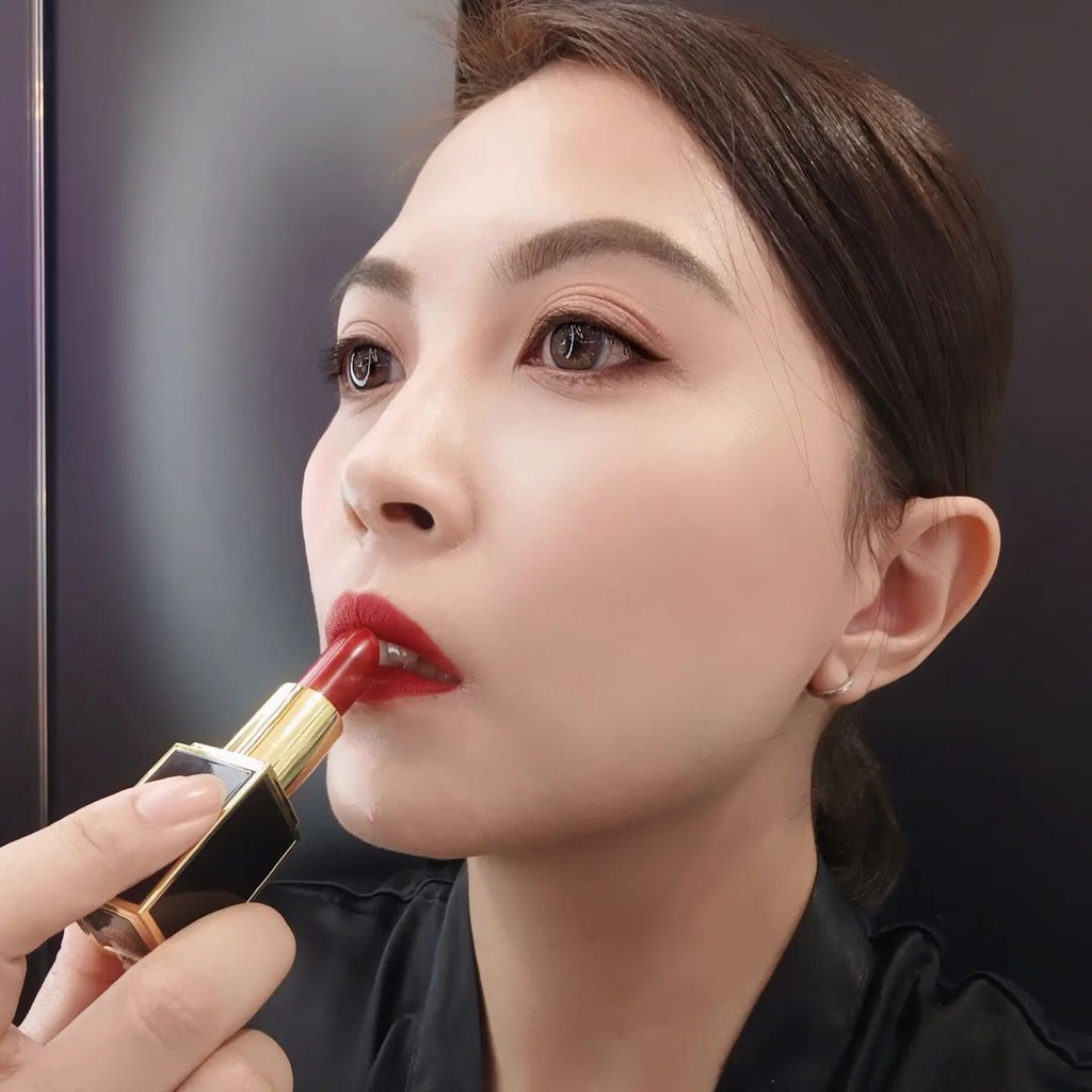 Son Thỏi Tom Ford 16 Scarlet Rouge