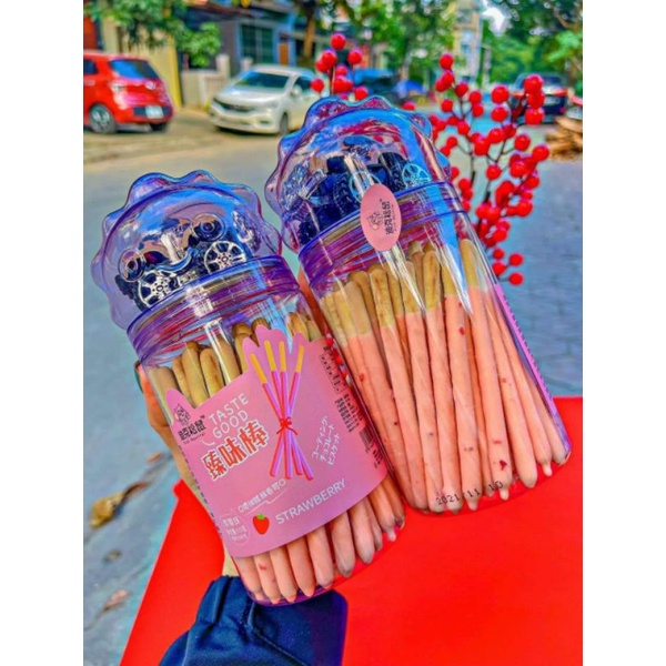 LON BÁNH QUE TẶNG KÈM ĐỒ CHƠI