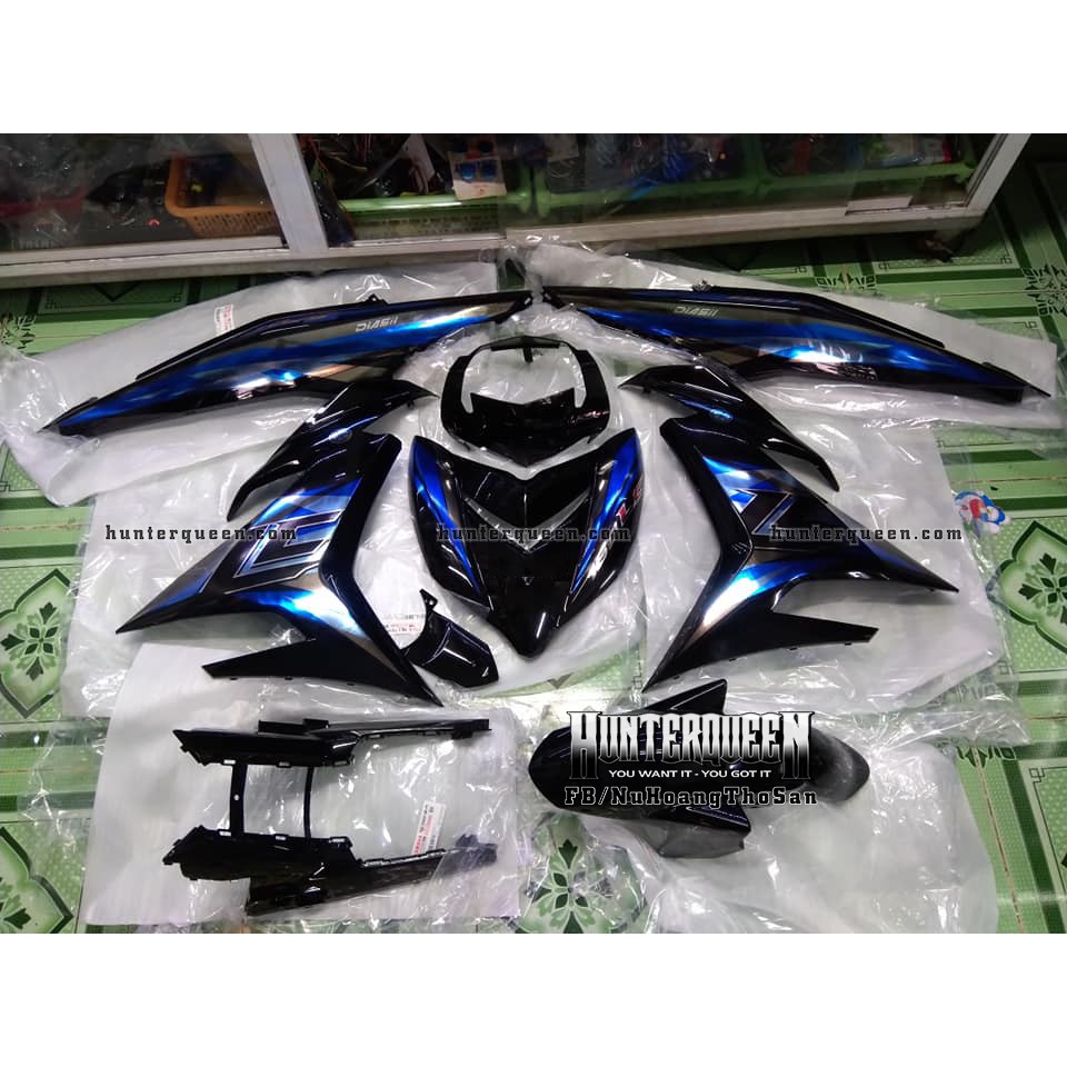 Tem Exciter 150. Tem LC 2017.Xe đen, tem xanh. Chất liệu crom. Chỉnh sửa theo yêu cầu. Sắc nét, bền màu, chống nước