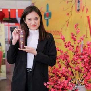 Dầu gội dược liệu Thái Dương 7