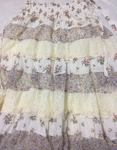 Chân váy hoa xoè cực đẹp