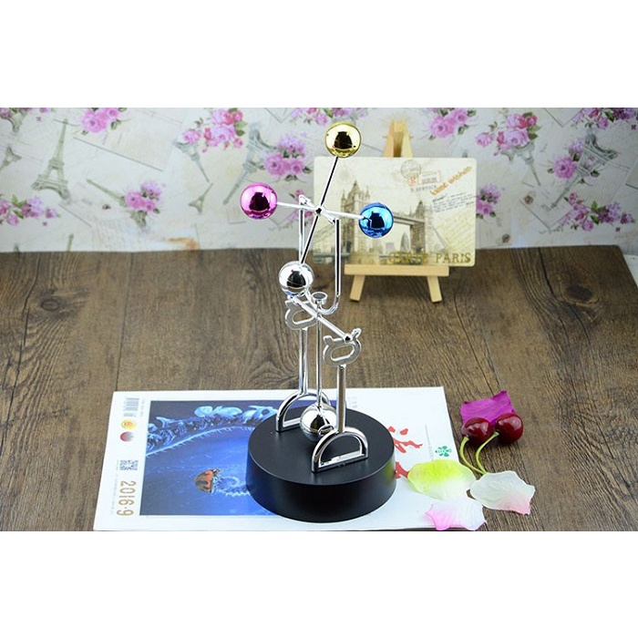 Con lắc vĩnh cửu H012 dùng pin, đồ chơi động lực học độc đáo