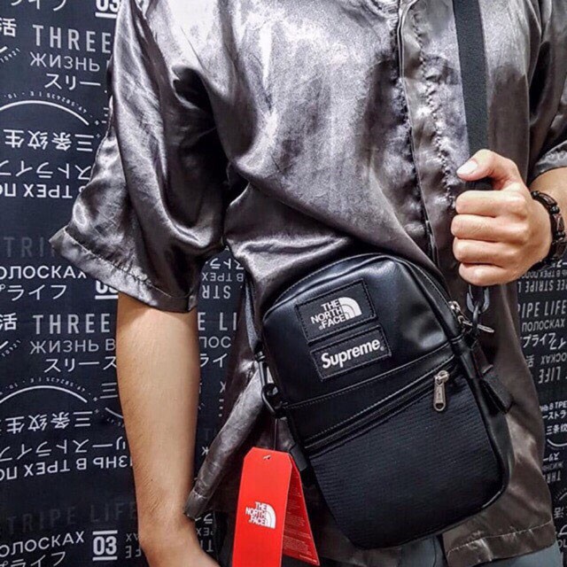 TÚI ĐEO CHÉO DA SUPREME X TNF [ ĐỎ &amp; ĐEN ]