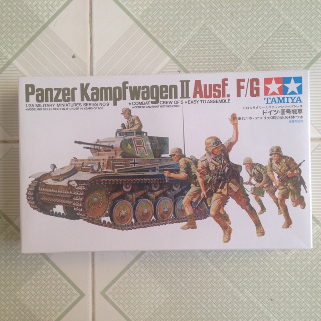 Mô Hình Quân Sự 1/35 Tank Panzer Kampfwagen II Ausf. F/G TA35009