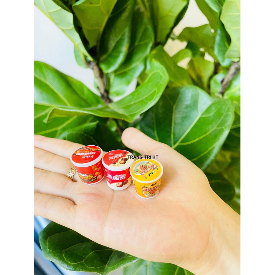 Mô hình hộp mì ăn liền phụ kiện trang trí nhà búp bê
