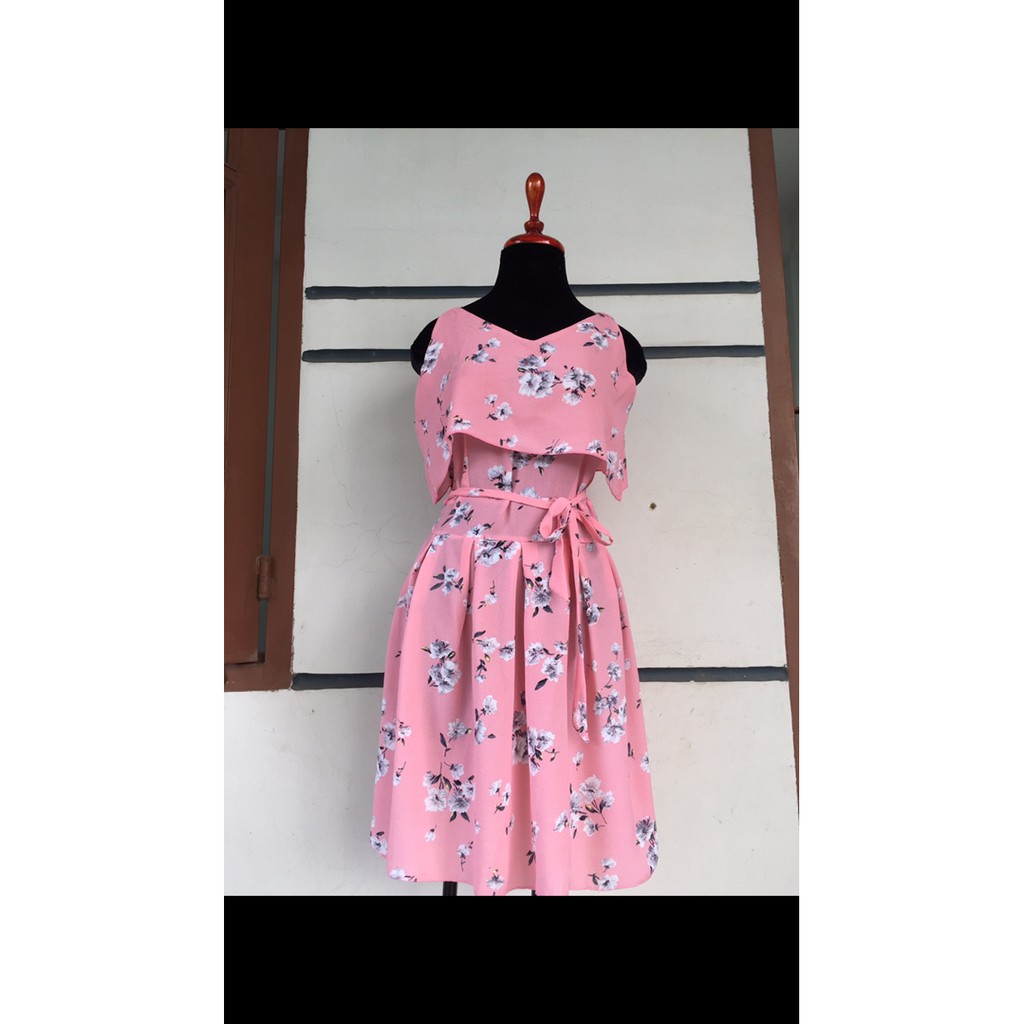 ĐẦM BÔNG XÒE THỜI TRANG