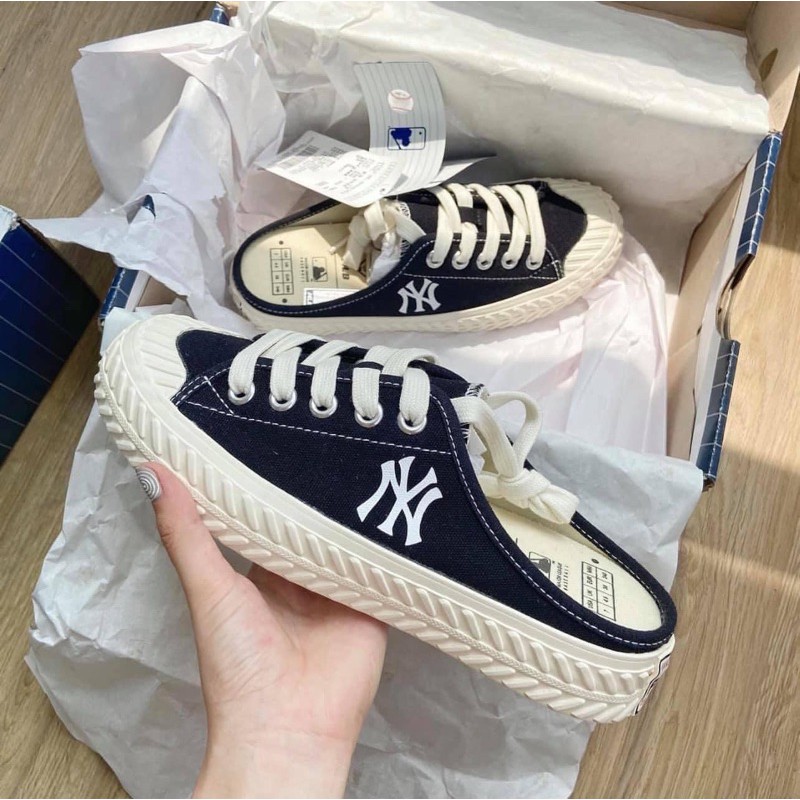 Giày MULE MLB