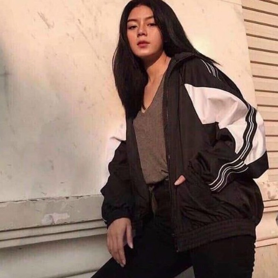 Áo khoác dù phối màu form lững