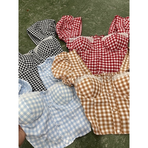 Có mút ngực Áo Croptop cúp caro ren ngực tay phồng