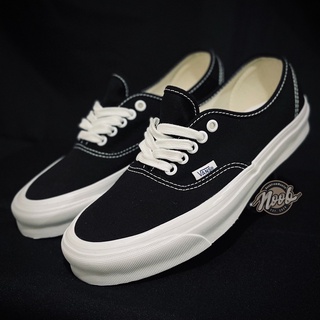 Vans vault og đích thực lx đen / trắng ss20