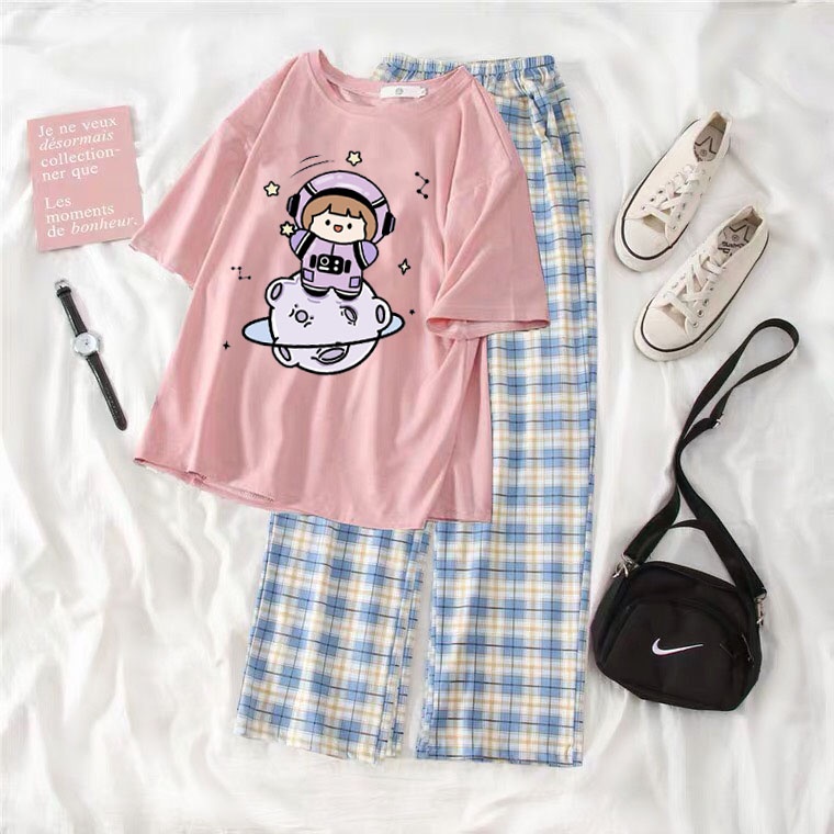 Sét áo phông Tiểu phi hành gia + quần kẻ xanh, Áo thun from rộng, Chất đẹp không xù, quần suông ống rộng - MODY