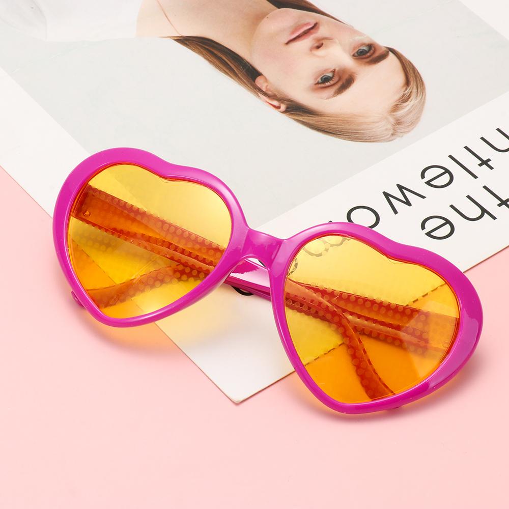 Mắt Kính Có Đèn Phát Sáng Hình Trái Tim Độc Đáo