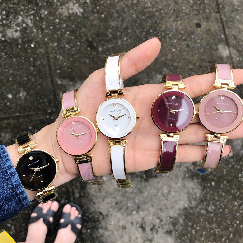 Đồng Hồ Anne Klein Trắng Vỏ Bạc Cho Nữ
