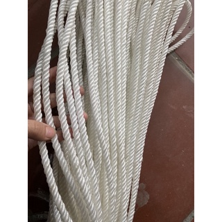 Dây thừng ,dây chạc nylon 8li  bền dai giá 10m