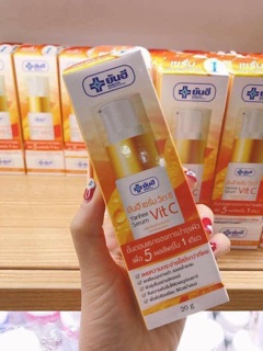 Serum vit c dưỡng trắng da thái lan