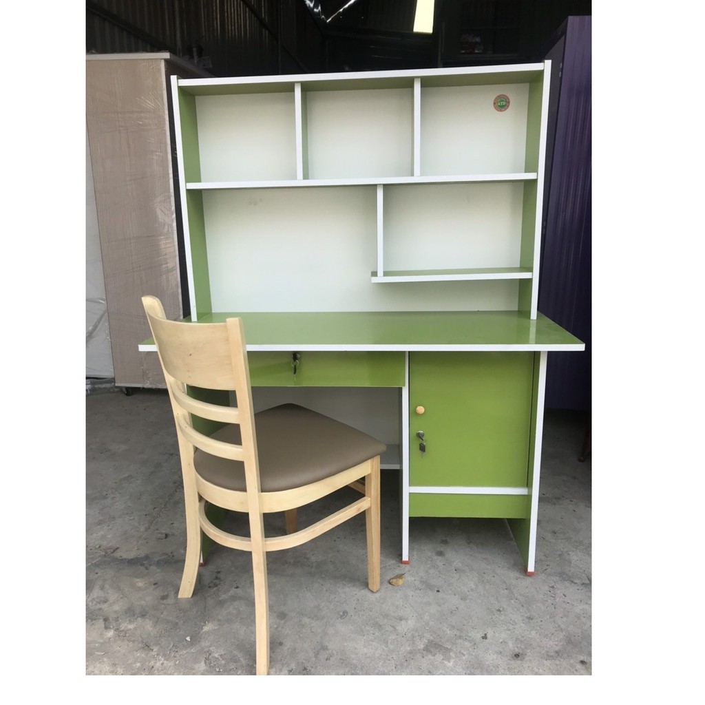 bàn học sinh cho bé trai. bé gái mẫu mã đẹp freeship tại hcm tặng kèm hình dán cho bé | BigBuy360 - bigbuy360.vn