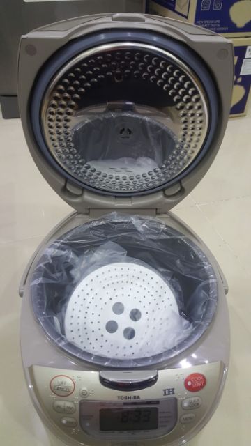 NỒI CƠM ĐIỆN CAO TẦN TOSHIBI RC-18RH MỚI 100% | BigBuy360 - bigbuy360.vn