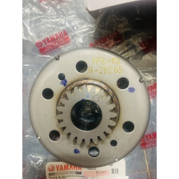 Cặp nhông hú nồi sau Sirius Fi + jupiter Fi zin hãng yamaha