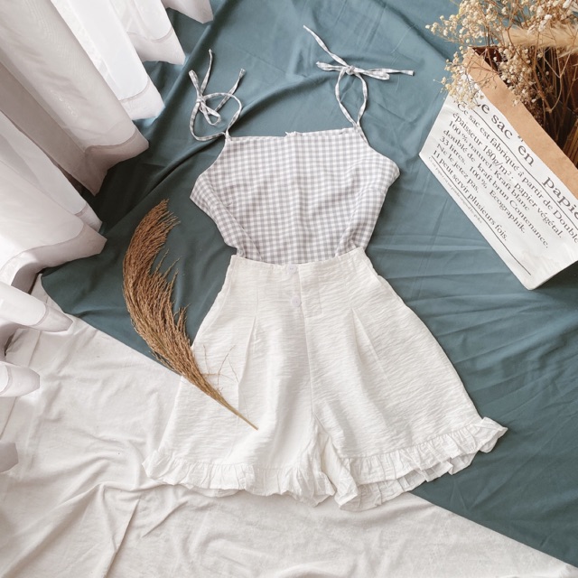 Set Áo Dây Caro & Quần Short trắng Viền Bèo Dễ Thương