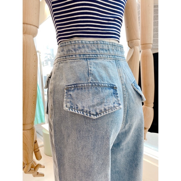 Quần jean nữ dáng suông điểm nhấn thiết kế túi hộp MIEU - JJ21