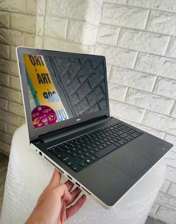 Siêu Phẩm Laptop Dell i5 Ram 8G Ssd Màu Trắng Đẹp Tinh Khôi | BigBuy360 - bigbuy360.vn