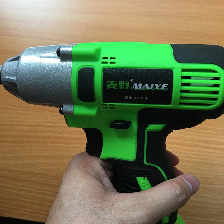Máy mở ốc bulong dùng pin xiết ốc mạnh mẽ