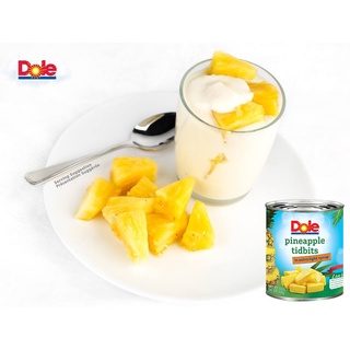 Dứa tươi đóng hộp Dole cắt miếng nhỏ Pineapple tidbits khối lượng 822g