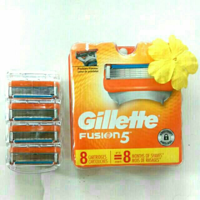 Lưỡi cạo râu Gillette Fusion 5 , 1 vỉ 8 lưỡi .
