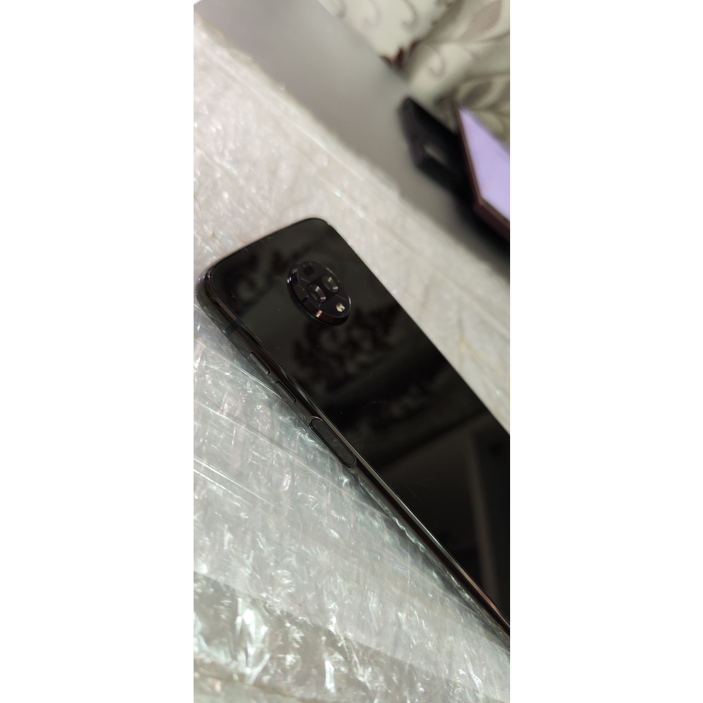 Điện thoại Motorola Z3 màu đen