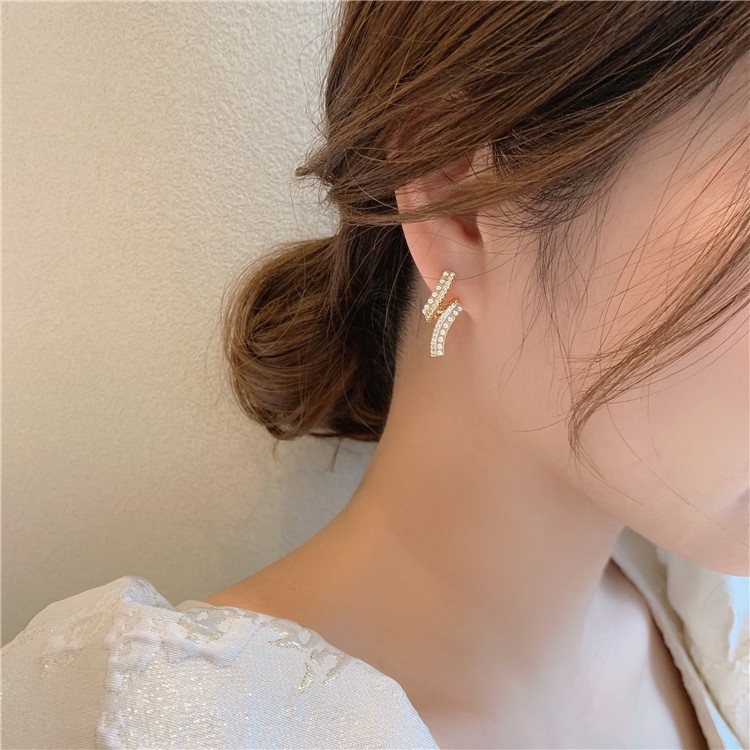 Bông Tai Ngọc Trai Đính Kim Cương Giả Lấp Lánh Phong Cách Hàn Quốc Cho Nữ