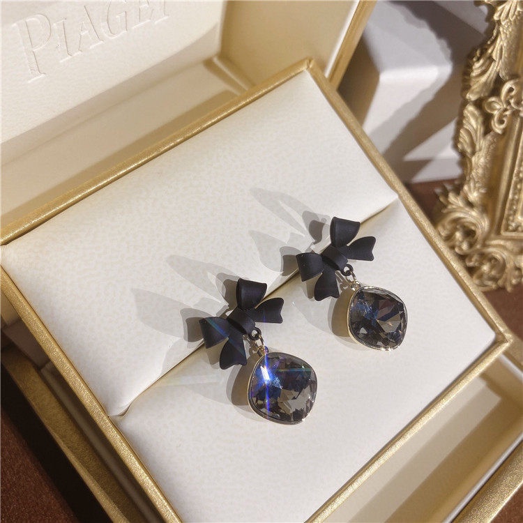 Khuyên Tai Cao Cấp Đính Nơ Đỏ Phong Cách Thời Trang 2022 Dành Cho Nữ