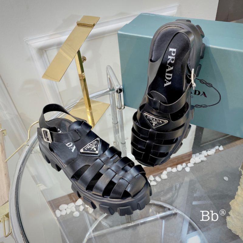 ❣️❣️❣️Sandal dọ prada super siêu hót về