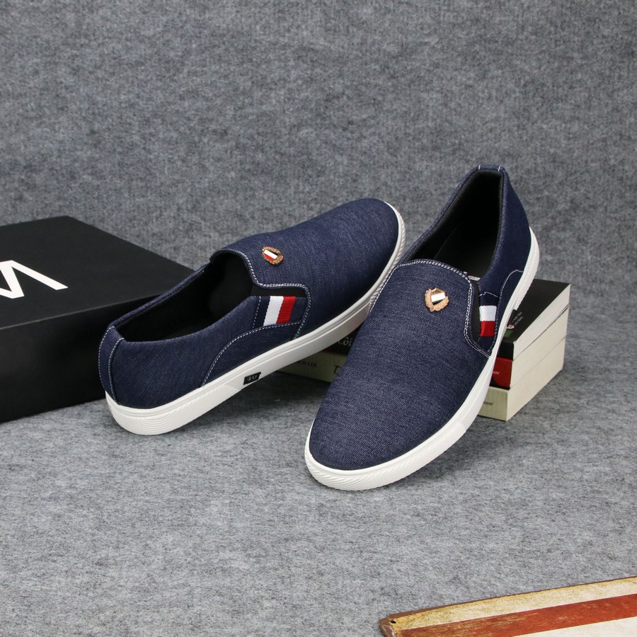 Giày lười vải nam thân xanh đen đế trắng TS279 Tronshop | BigBuy360 - bigbuy360.vn